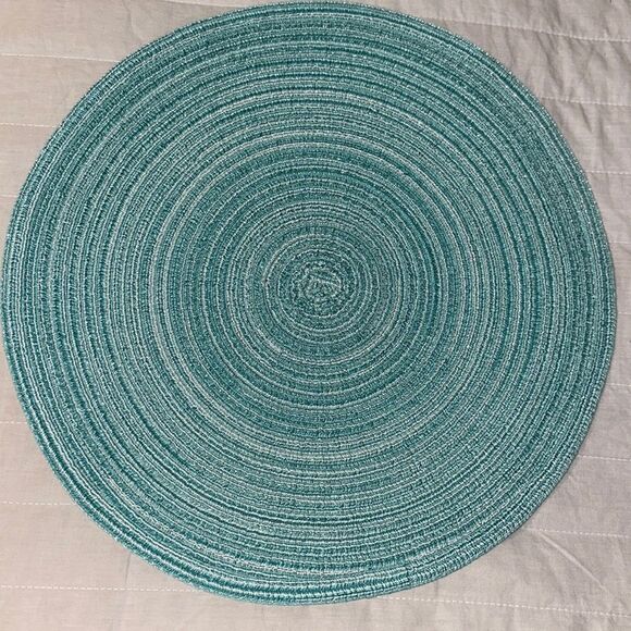 Set of Six Teal Ombre Round Weave Placemats, Table Runner, Mitts, Towels ++++ - Picture 3 of 16